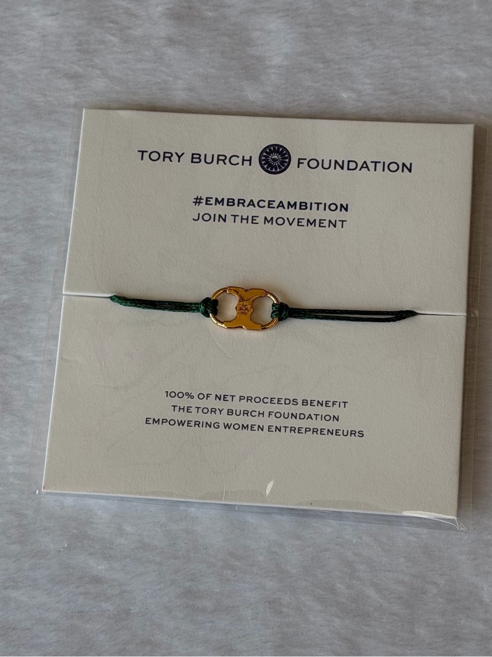 ✨NWT - Tory Burch Emerald Green Cord Bracelet with Gold Logo Charm